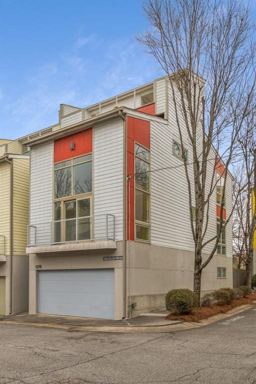 Listing photo 2 for 1270 Van Allen Mews NW, Atlanta GA 30318