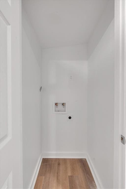 5361 N Main St, Acworth, GA 30101 - clothes washing area featuring laundry area, hookup for a washing machine, electric dryer hookup, wood finished floors, and baseboards