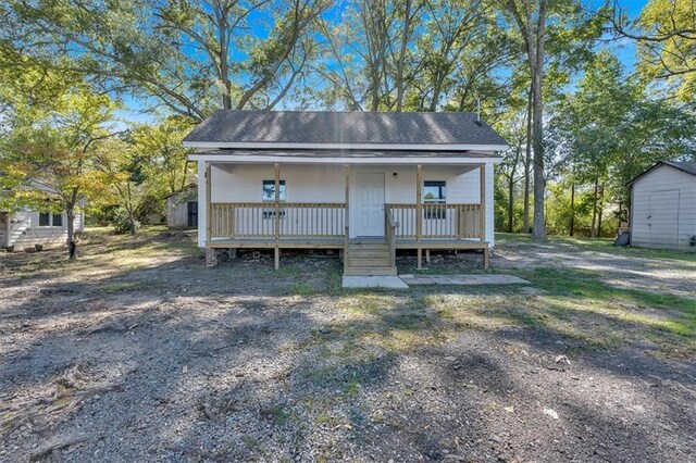 5361 N Main St, Acworth, GA 30101 - rear view of property with roof with shingles and a porch