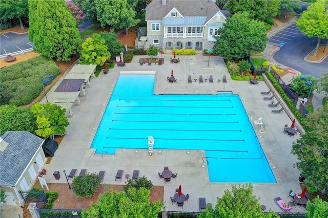 view of swimming pool featuring a patio