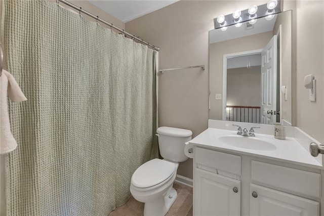 full bath featuring visible vents, a shower with shower curtain, toilet, vanity, and tile patterned floors