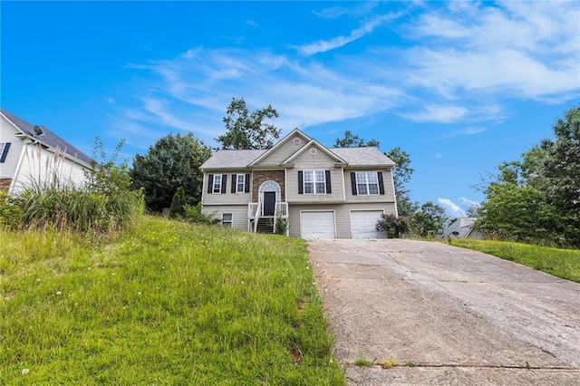 16 Bay Ct SW, Cartersville, GA 30120 - split foyer home with an attached garage and concrete driveway