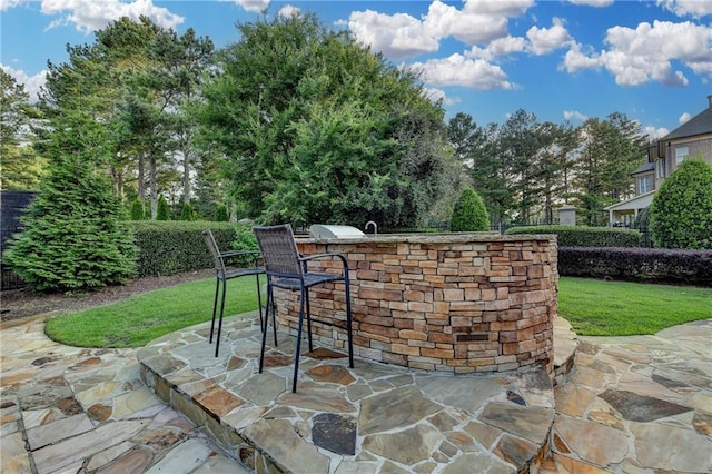 8455 Abingdon Ln, Duluth, GA 30097 - view of patio / terrace featuring an outdoor kitchen