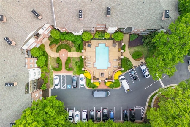 825 Highland Ln NE Unit 1116, Atlanta, GA 30306 - aerial view of a pool