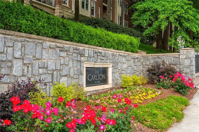 825 Highland Ln NE Unit 1116, Atlanta, GA 30306 - view of community sign