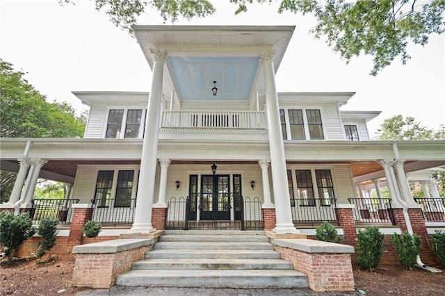 view of front of house featuring a porch