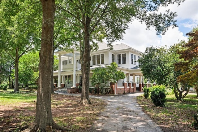 view of front facade with covered porch