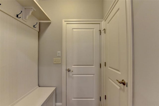 4335 Bellview Ln, Duluth, GA 30097 - view of mudroom