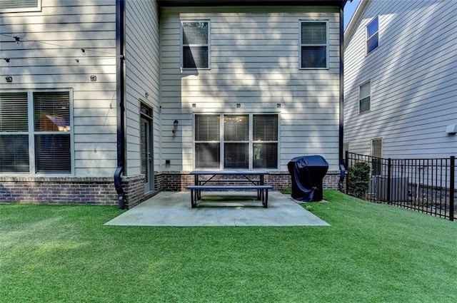 4335 Bellview Ln, Duluth, GA 30097 - rear view of house featuring a patio