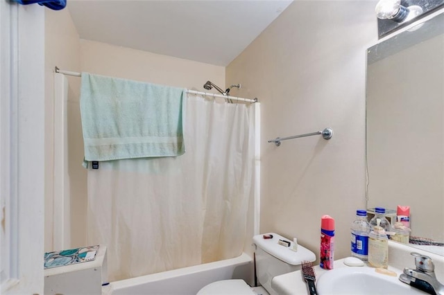 80 Jacob Trl, Rockmart, GA 30153 - full bathroom featuring shower / tub combo with curtain and vanity