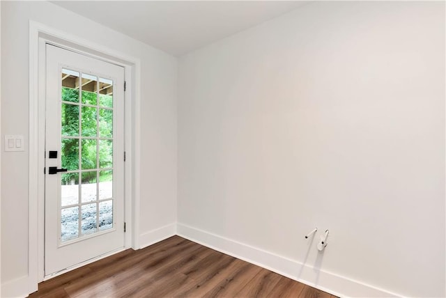 455 Sams Rd, Dawsonville, GA 30534 - unfurnished room featuring dark wood-style flooring and baseboards