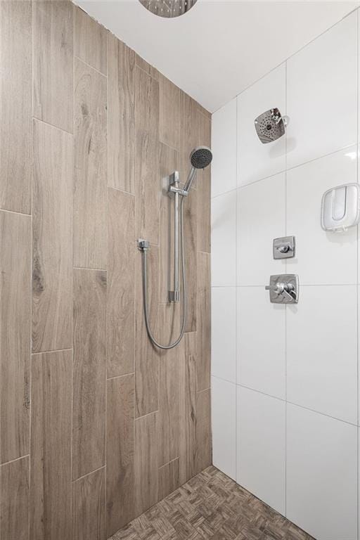 2572 Beverly Hills Dr, Chamblee, GA 30341 - full bath with a tile shower