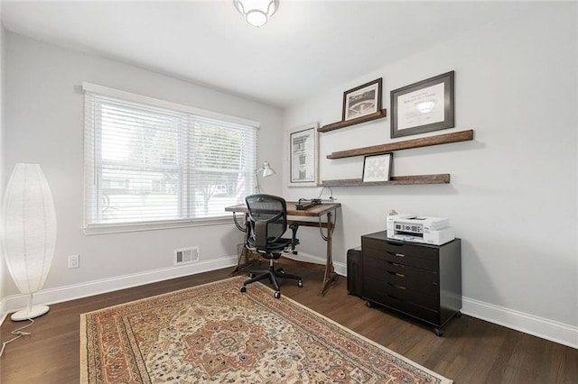 2572 Beverly Hills Dr, Chamblee, GA 30341 - office space featuring wood finished floors and baseboards