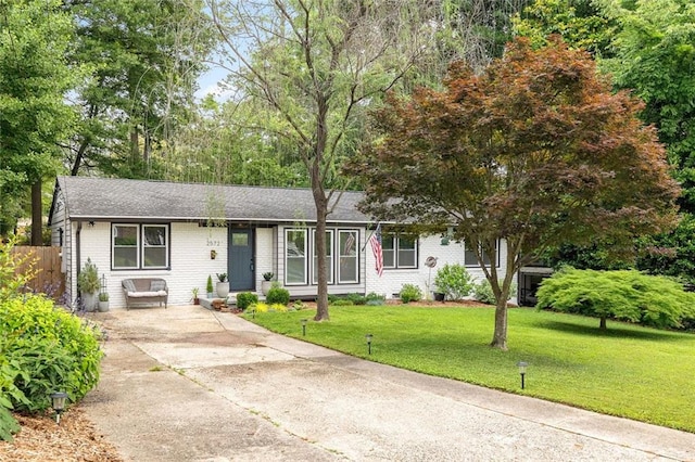 2572 Beverly Hills Dr, Chamblee, GA 30341 - ranch-style house featuring brick siding, driveway, and roof with shingles