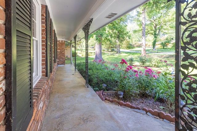 2648 Oswood Dr, Tucker, GA 30084 - view of covered porch