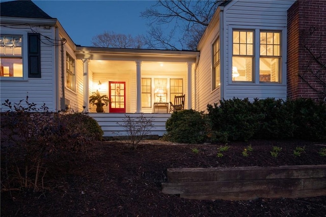 view of front facade featuring covered porch