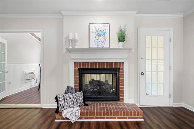 1223 Whitlock Ridge Dr SW, Marietta, GA 30064 - living area featuring wood finished floors, ornamental molding, a brick fireplace, and baseboards