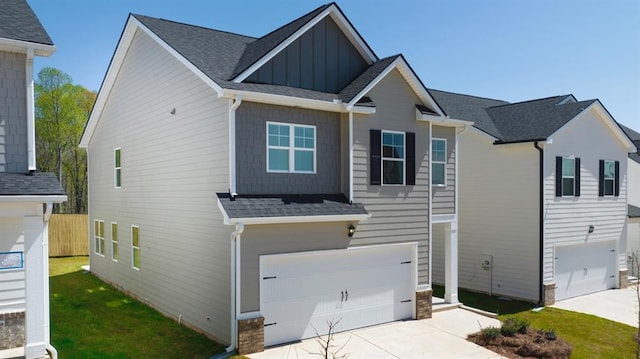 view of front of house with a garage