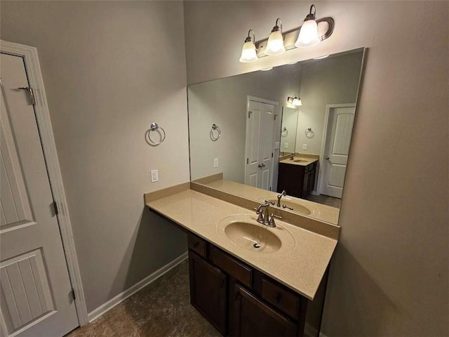 1021 Rock Elm Dr, Auburn, GA 30011 - full bath with two vanities and baseboards