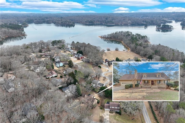 bird's eye view featuring a water view