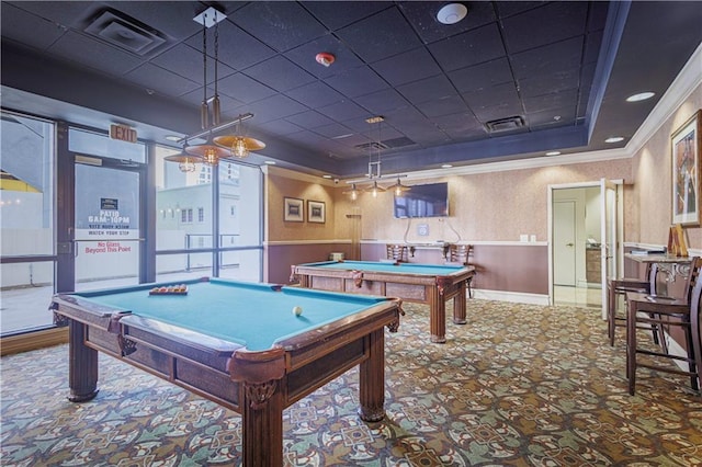 playroom with a tray ceiling, pool table, crown molding, and carpet flooring