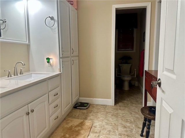 226 Hawk Hill Ln, Lakemont, GA 30552 - full bath featuring vanity, toilet, and baseboards