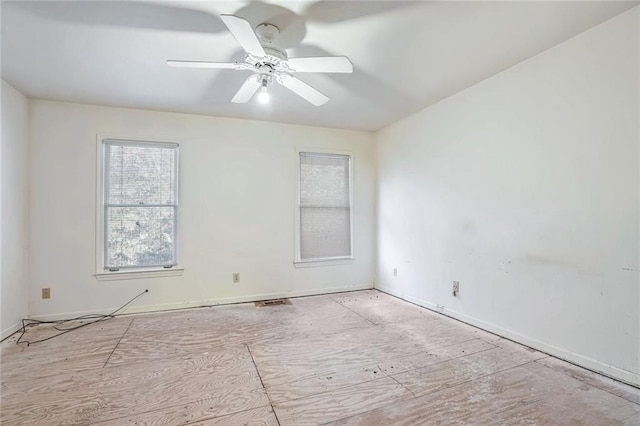 empty room with ceiling fan