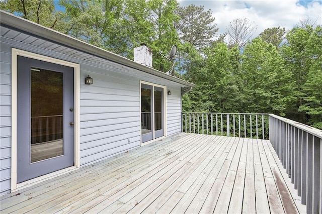 8464 Pleasant Hill Rd, Lithonia, GA 30058 - view of wooden terrace