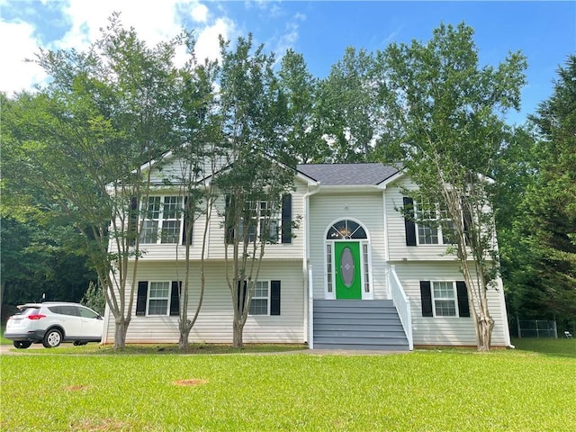 30 Buck Trl, Newnan, GA 30265 - raised ranch featuring a front lawn