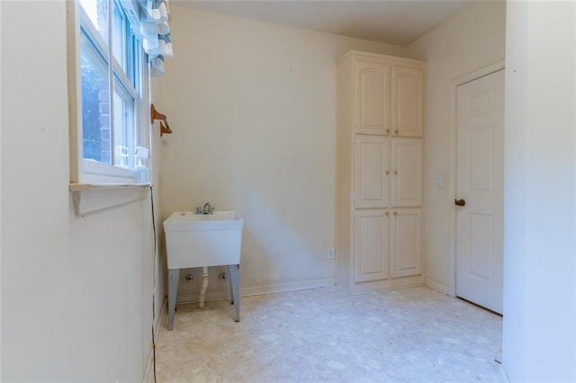 bathroom with baseboards