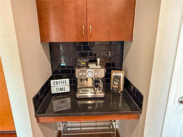 860 Peachtree St NE Unit 1411, Atlanta, GA 30308 - kitchen with decorative backsplash