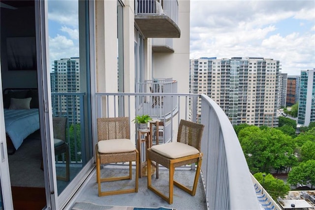 860 Peachtree St NE Unit 1411, Atlanta, GA 30308 - balcony with a city view