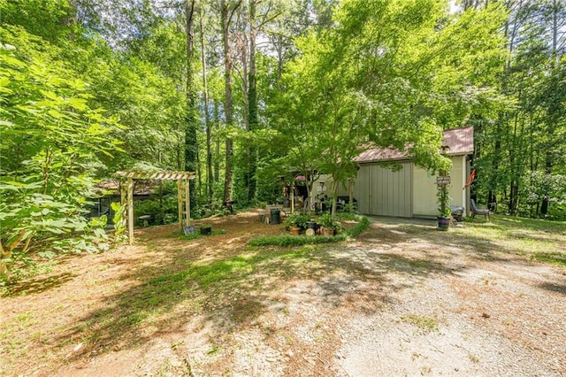 5848 Kingswood Ct, Norcross, GA 30093 - view of yard with an outdoor structure