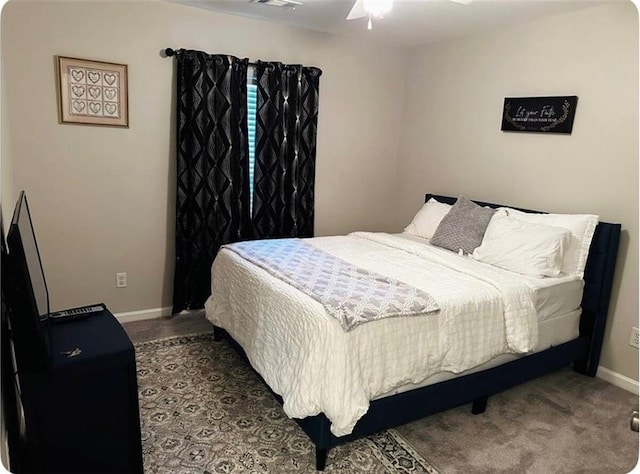 bedroom with ceiling fan