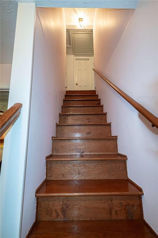 1434 Culpepper Rd, Calhoun, GA 30701 - staircase with wood finished floors