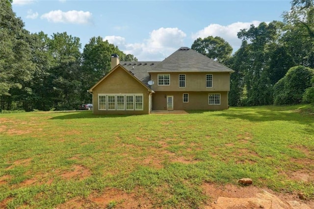 view of front of house featuring a front yard