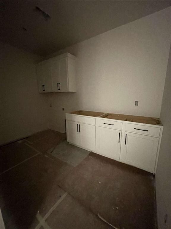 1210 Askew Trl, Greensboro, GA 30642 - view of washroom