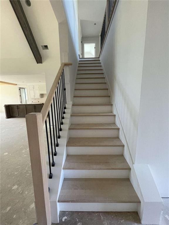 1210 Askew Trl, Greensboro, GA 30642 - view of stairway