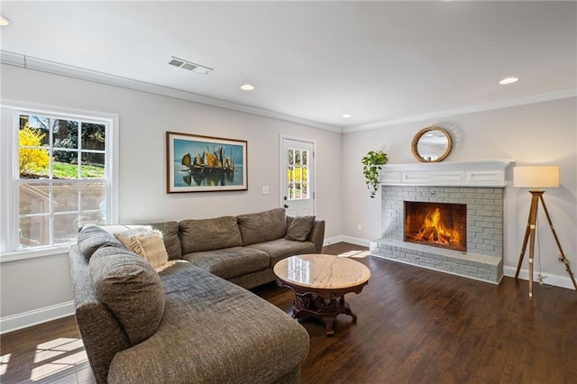 260 Mansell Cir, Roswell, GA 30075 - living area with visible vents, wood finished floors, and crown molding
