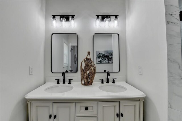 543 Paines Ave NW, Atlanta, GA 30318 - full bath with double vanity and a sink