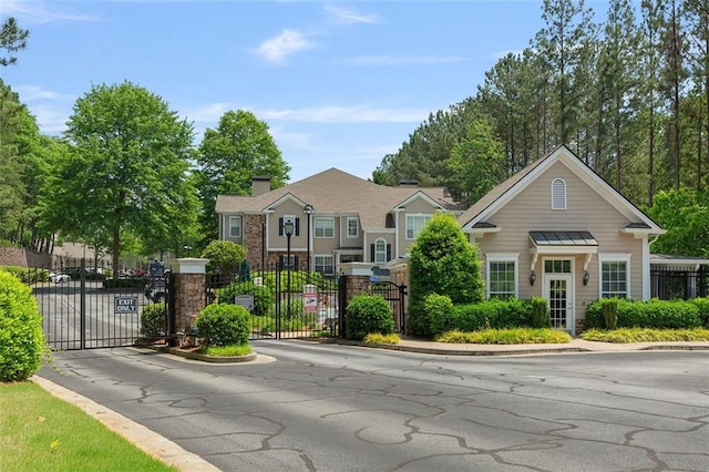 2400 Cumberland Pkwy SE Unit 613, Atlanta, GA 30339 - view of front of house featuring a gate