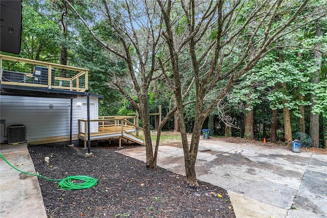 view of yard with cooling unit