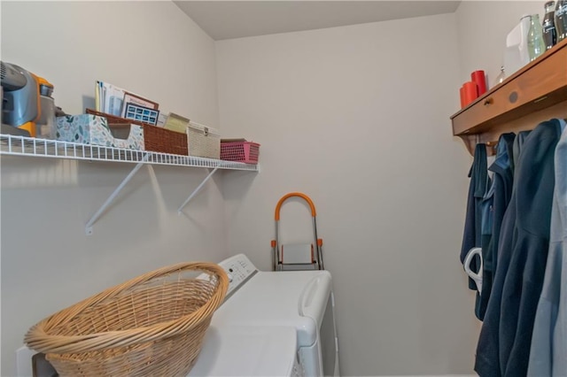 laundry room featuring independent washer and dryer