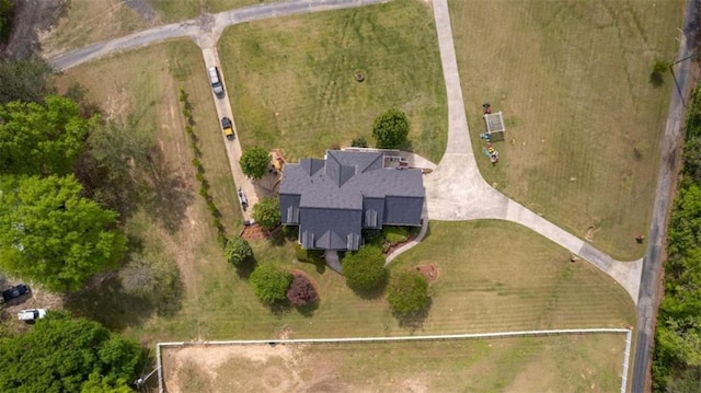 birds eye view of property featuring a rural view