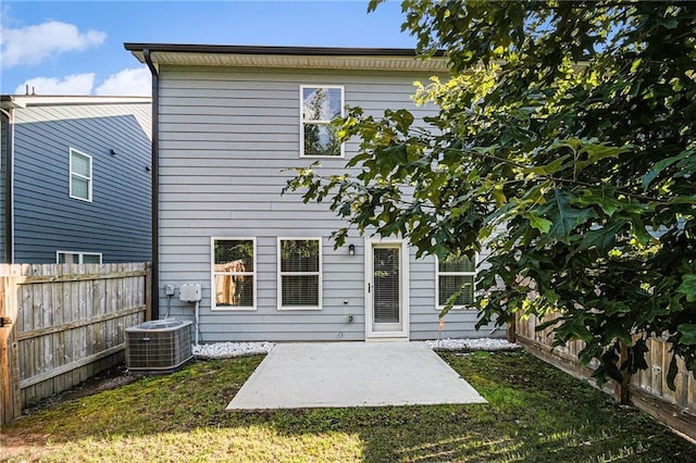 7086 Gladstone Cir, Lithonia, GA 30038 - rear view of house featuring a patio area and a fenced backyard