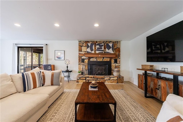 2316 Mountain Crest Pl, Gainesville, GA 30501 - living area featuring a fireplace, recessed lighting, wood finished floors, and baseboards