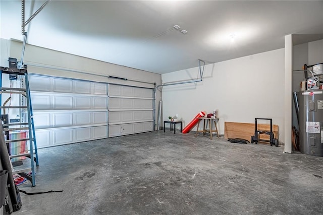 1628 Newport Dr, Bethlehem, GA 30620 - garage featuring electric water heater