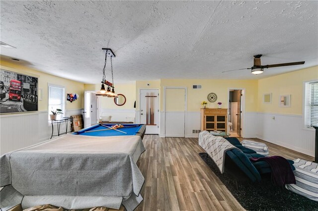 1189 Norfolk Dr NW, Acworth, GA 30102 - playroom featuring a wainscoted wall, a textured ceiling, billiards, and wood finished floors