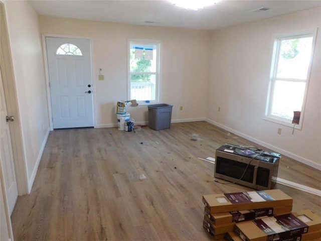 476 W Franklin St, Toccoa, GA 30577 - entryway with wood finished floors and baseboards