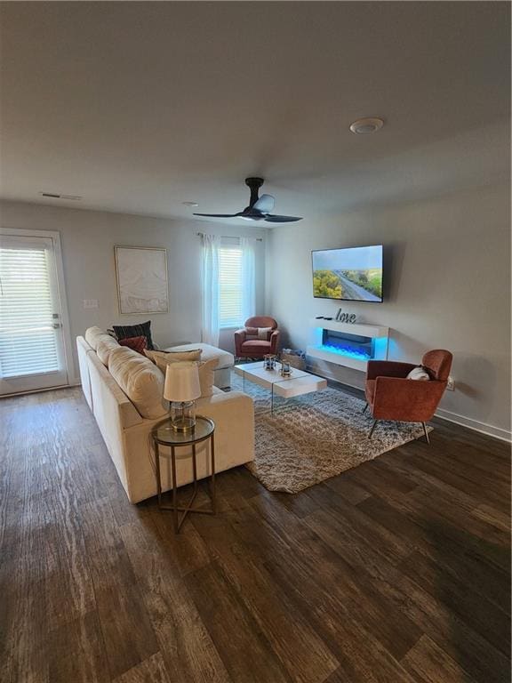 4839 Station Ln, Union City, GA 30349 - living area featuring wood finished floors and baseboards